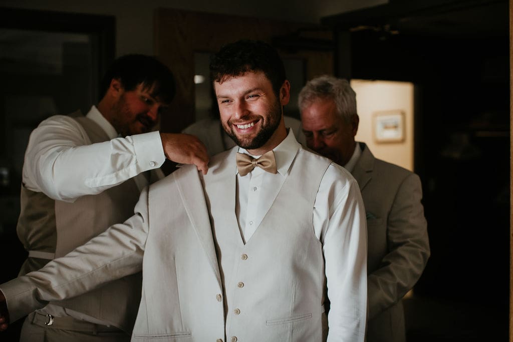 Classic wedding photography with a modern touch in Billings Montana